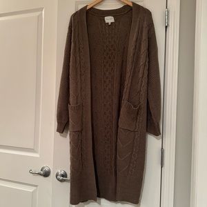 Mid-length Knit Sweater